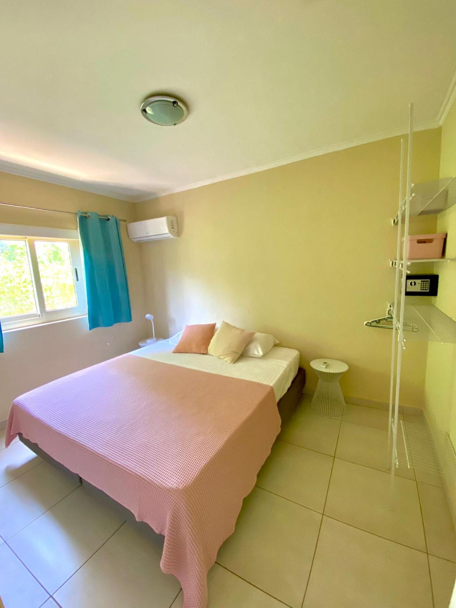 Montana Eco Resort Aruba Oranjestad Rum bild